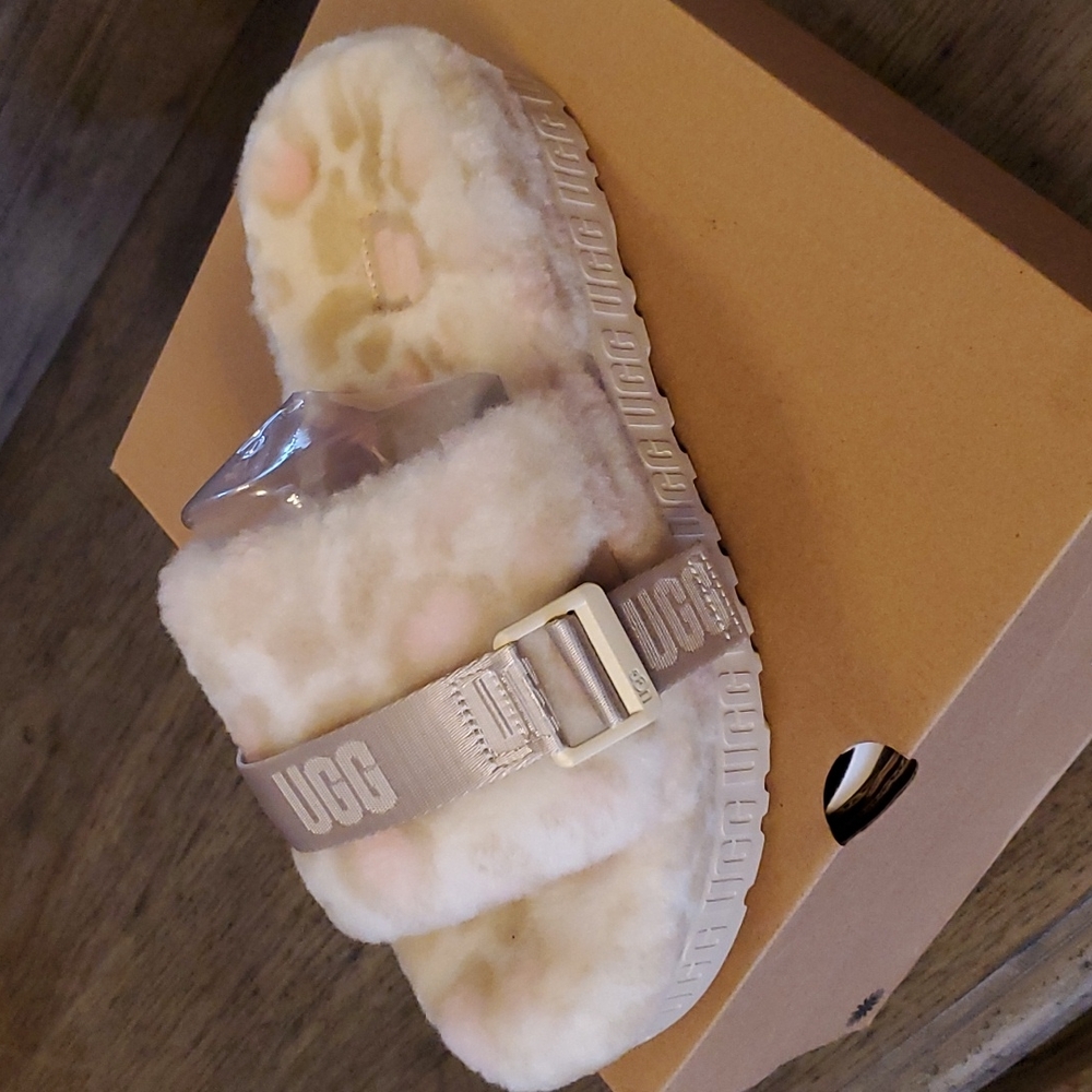 Ugg  fluffita panther print slides